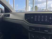 21/21 Volkswagen Polo 1.0 TSI Match Petrol DSG 95 ps