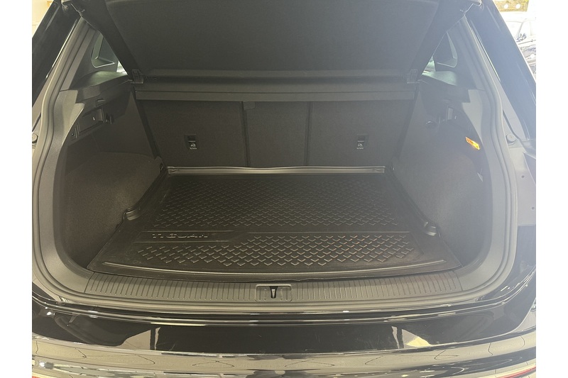 Volkswagen 2.0 TDI R-Line SUV 5dr Diesel DSG 4Motion Euro 6 (s/s) (200 ps)