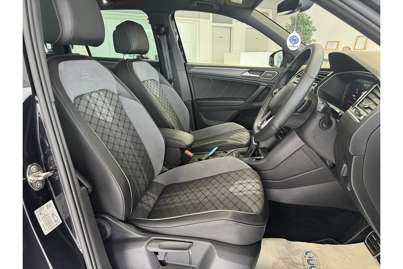 Volkswagen 2.0 TDI R-Line SUV 5dr Diesel DSG 4Motion Euro 6 (s/s) (200 ps)