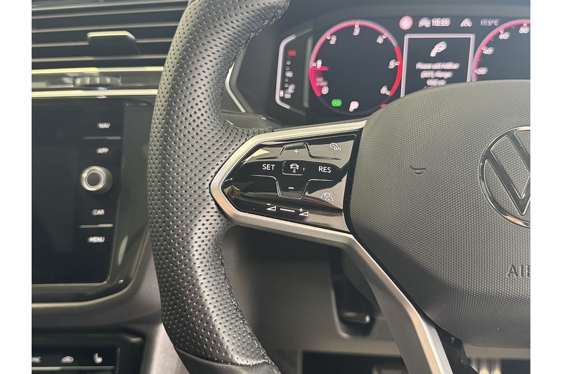 Volkswagen 2.0 TDI R-Line SUV 5dr Diesel DSG 4Motion Euro 6 (s/s) (200 ps)