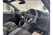 21/21 Volkswagen Tiguan 2.0 TDI R-Line SUV Diesel DSG 4Motion 200 ps
