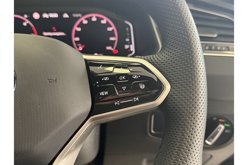 Volkswagen 2.0 TDI R-Line SUV 5dr Diesel DSG 4Motion Euro 6 (s/s) (200 ps)