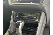 21/21 Volkswagen Tiguan 2.0 TDI R-Line SUV Diesel DSG 4Motion 200 ps