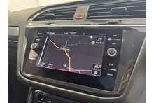 21/21 Volkswagen Tiguan 2.0 TDI R-Line SUV Diesel DSG 4Motion 200 ps