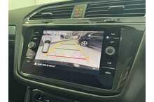 21/21 Volkswagen Tiguan 2.0 TDI R-Line SUV Diesel DSG 4Motion 200 ps