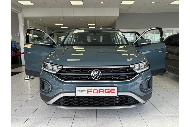 Volkswagen 1.5 TSI Life SUV 5dr Petrol DSG Euro 6 (s/s) (150 ps)