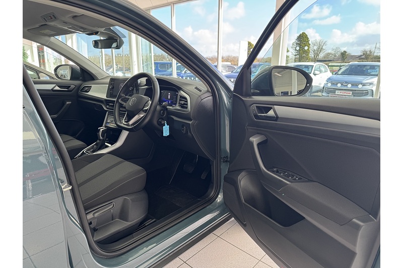 Volkswagen 1.5 TSI Life SUV 5dr Petrol DSG Euro 6 (s/s) (150 ps)
