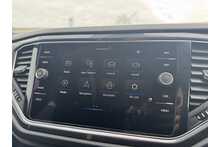 21/21 Volkswagen T-Roc 1.5 TSI GPF EVO SEL Petrol DSG 150PS