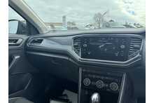 21/21 Volkswagen T-Roc 1.5 TSI GPF EVO SEL Petrol DSG 150PS