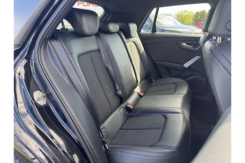 Audi 2.0 TDI 35 S line SUV 5dr Diesel S Tronic quattro Euro 6 (s/s) (150 ps)