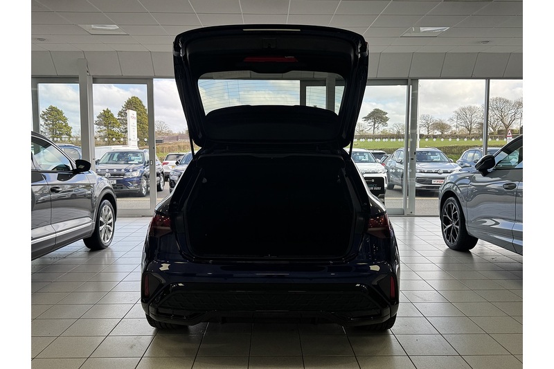 Audi 1.5 TFSI 35 Black Edition Sportback 5dr Petrol S Tronic Euro 6 (s/s) (150 ps)