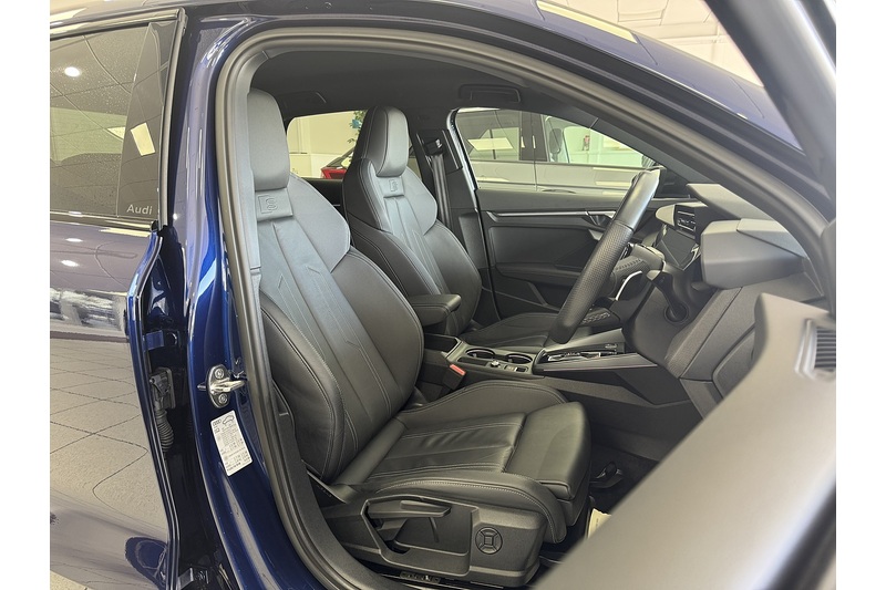 Audi 1.5 TFSI 35 Black Edition Sportback 5dr Petrol S Tronic Euro 6 (s/s) (150 ps)