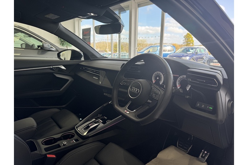 Audi 1.5 TFSI 35 Black Edition Sportback 5dr Petrol S Tronic Euro 6 (s/s) (150 ps)