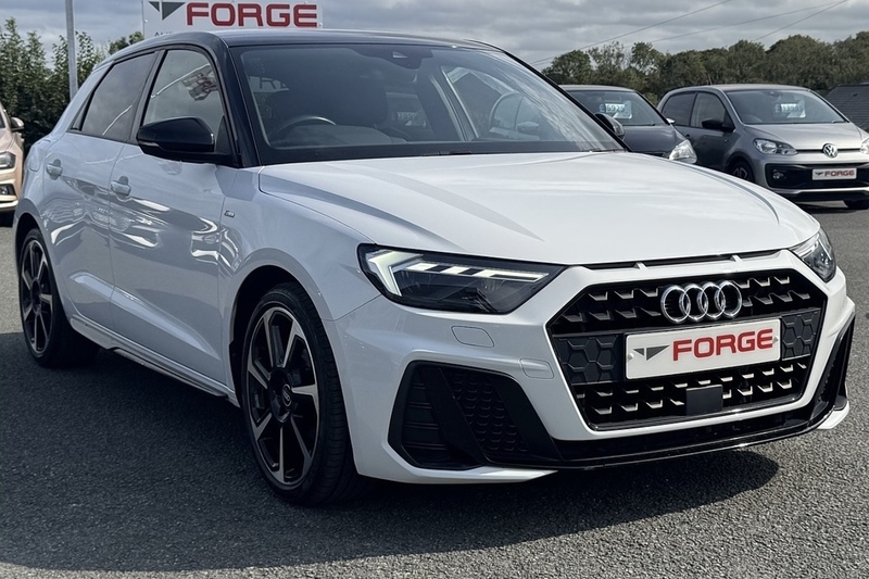 Audi 1.0 TFSI 25 Black Edition Sportback 5dr Petrol S Tronic Euro 6 (s/s) (95 ps)