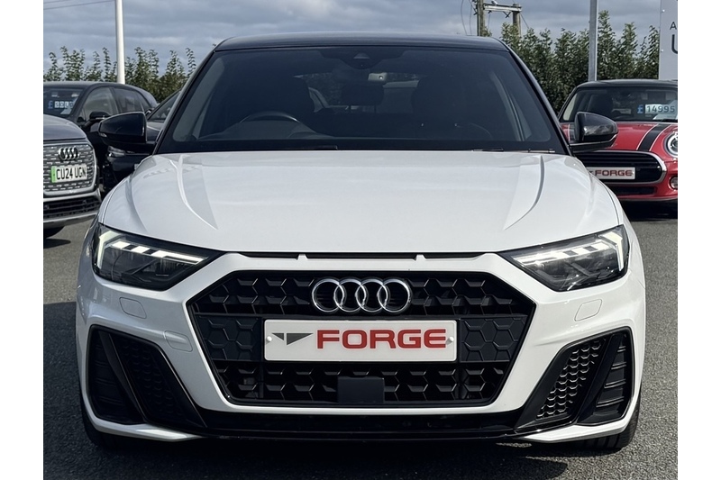 Audi 1.0 TFSI 25 Black Edition Sportback 5dr Petrol S Tronic Euro 6 (s/s) (95 ps)