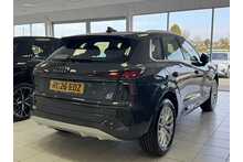 26/26 Audi Q3 TFSI Sport SUV S-Tronic Petrol 150 PS