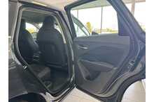 26/26 Audi Q3 TFSI Sport SUV S-Tronic Petrol 150 PS