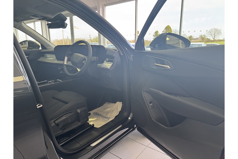 Audi TFSI Sport 150 PS 1498 5dr SUV S-Tronic Petrol