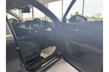 26/26 Audi Q3 TFSI Sport SUV S-Tronic Petrol 150 PS