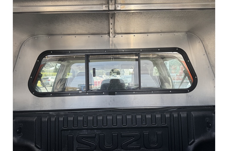Isuzu TD Yukon Pickup 1.9 Automatic Diesel