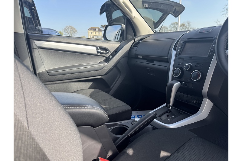 Isuzu TD Yukon Pickup 1.9 Automatic Diesel