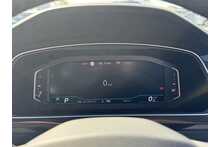 23/72 Volkswagen Tiguan 2.0 TDI R-Line Diesel DSG 4Motion 150 ps