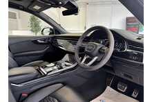 23/73  Audi RSQ8 TFSI V8 Vorsprung