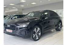 23/23 Audi Q8 3.0 TDI V6 50 Black Edition Diesel Tiptronic quattro 286 ps