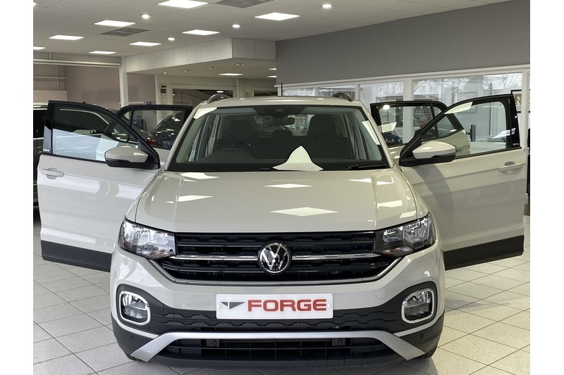 Volkswagen 1.0 TSI MOVE SUV 5dr Petrol DSG Euro 6 (s/s) (110 ps)