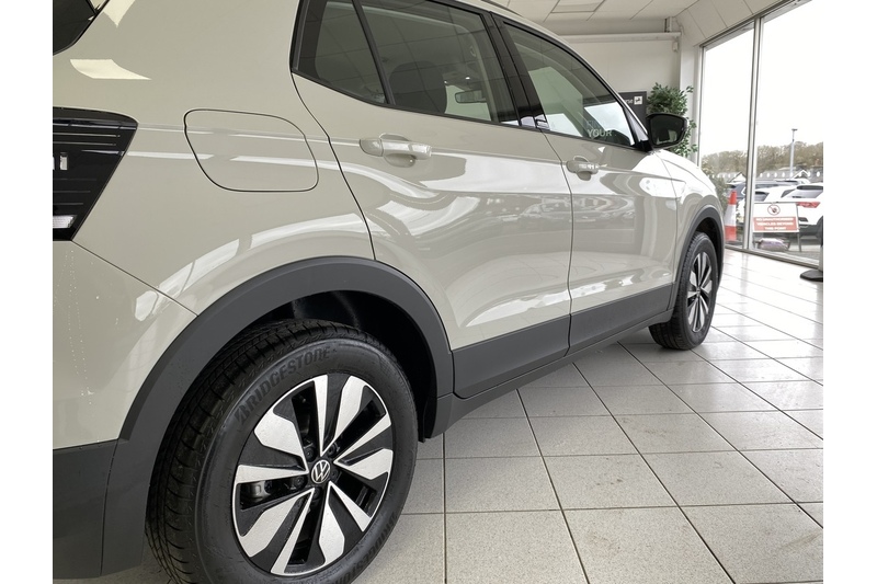 Volkswagen 1.0 TSI MOVE SUV 5dr Petrol DSG Euro 6 (s/s) (110 ps)