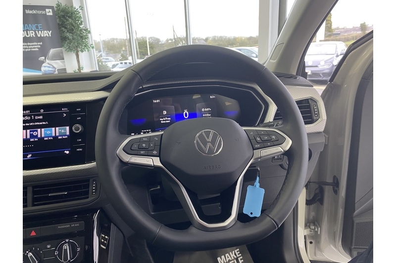 Volkswagen 1.0 TSI MOVE SUV 5dr Petrol DSG Euro 6 (s/s) (110 ps)