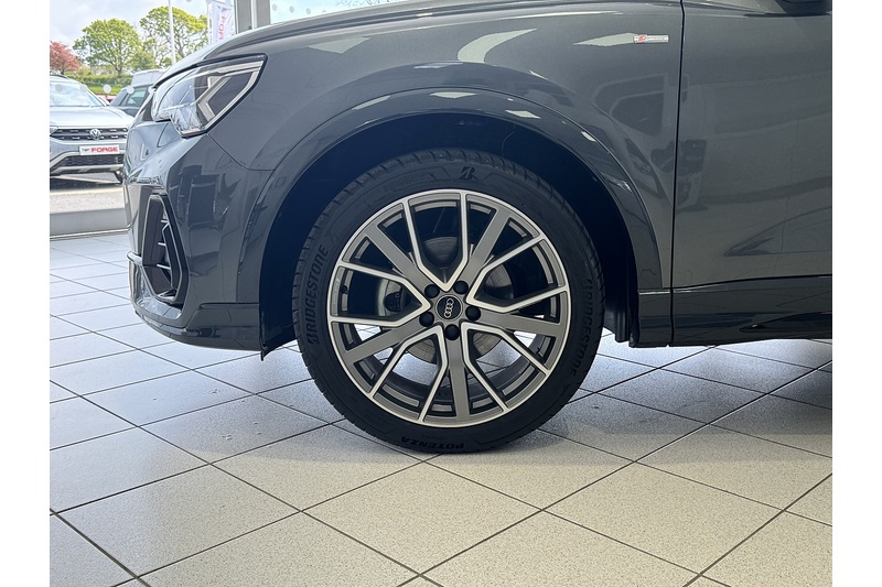 Audi 1.5 TFSI CoD 35 Black Edition SUV 5dr Petrol S Tronic Euro 6 (s/s) (150 ps)