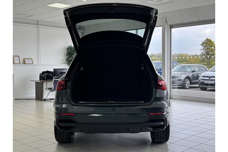 Audi 1.5 TFSI CoD 35 Black Edition SUV 5dr Petrol S Tronic Euro 6 (s/s) (150 ps)