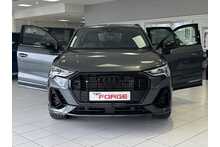 24/74 Audi Q3 TFSI CoD Black Edition Petrol S Tronic 150 ps