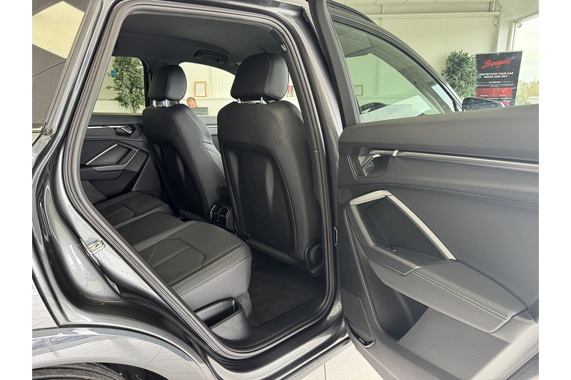 Audi 1.5 TFSI CoD 35 Black Edition SUV 5dr Petrol S Tronic Euro 6 (s/s) (150 ps)