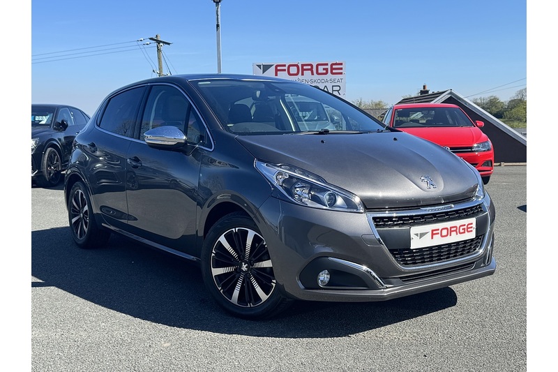 Peugeot 1.2 PureTech Allure Premium Hatchback 5dr Petrol Manual Euro 6 (s/s) (82 ps)