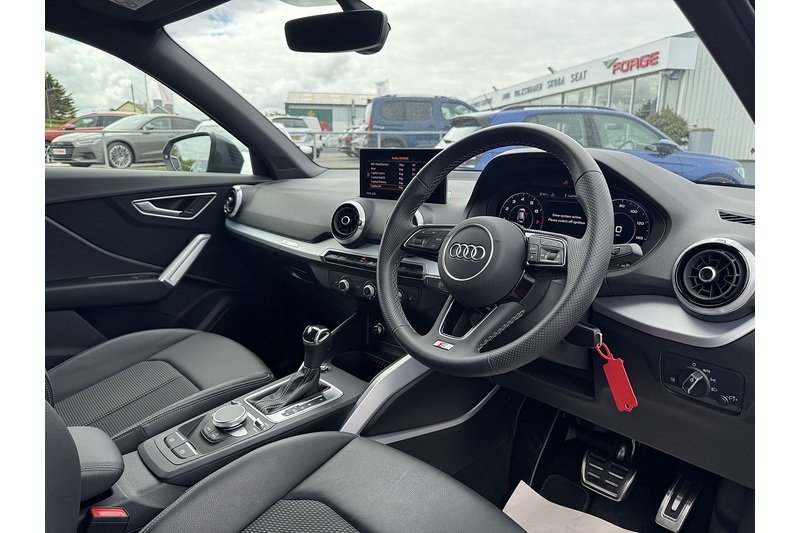 Audi 1.5 TFSI CoD 35 S line SUV 5dr Petrol S Tronic Euro 6 (s/s) (150 ps)