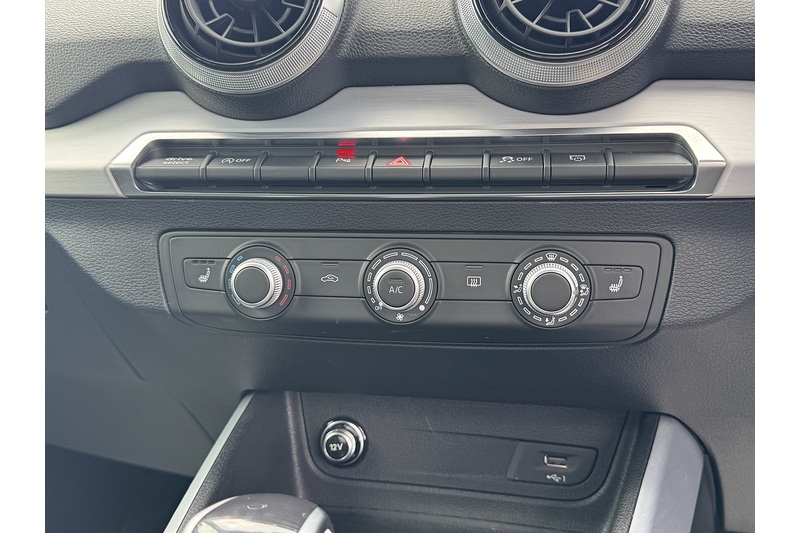 Audi 1.5 TFSI CoD 35 S line SUV 5dr Petrol S Tronic Euro 6 (s/s) (150 ps)