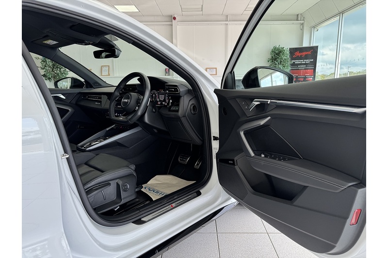 Audi 1.5 TFSI 35 Black Edition Saloon 4dr Petrol S Tronic Euro 6 (s/s) (150 ps)
