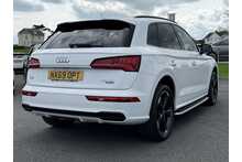 19/19 Audi Q5 2.0 TDI 40 Black Edition Diesel S Tronic quattro 190 ps