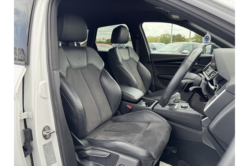 Audi 2.0 TDI 40 Black Edition SUV 5dr Diesel S Tronic quattro Euro 6 (s/s) (190 ps)