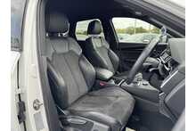 19/19 Audi Q5 2.0 TDI 40 Black Edition Diesel S Tronic quattro 190 ps