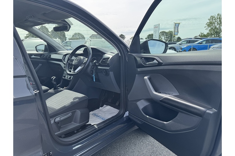 Volkswagen 1.0 TSI SE SUV 5dr Petrol Manual Euro 6 (s/s) (95 ps)