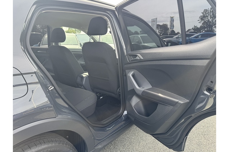 Volkswagen 1.0 TSI SE SUV 5dr Petrol Manual Euro 6 (s/s) (95 ps)