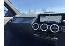 23/73 Mercedes-Benz GLA GLA200h MHEV AMG Line 163PS