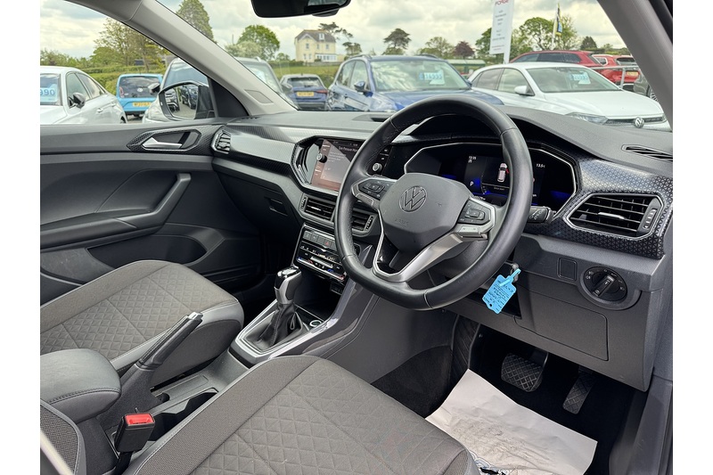 Volkswagen 1.0 TSI SEL SUV 5dr Petrol DSG Euro 6 (s/s) (110 ps)