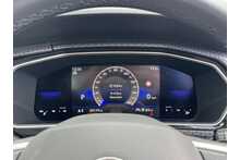 23/23 Volkswagen T-Cross 1.0 TSI SEL Petrol DSG 110 ps
