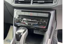 23/23 Volkswagen T-Cross 1.0 TSI SEL Petrol DSG 110 ps