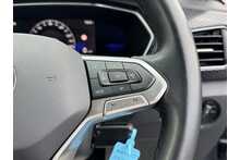 23/23 Volkswagen T-Cross 1.0 TSI SEL Petrol DSG 110 ps