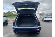 22/72 Volkswagen Touareg 3.0 TDI V6 Black Edition Diesel Tiptronic 4Motion 286 ps